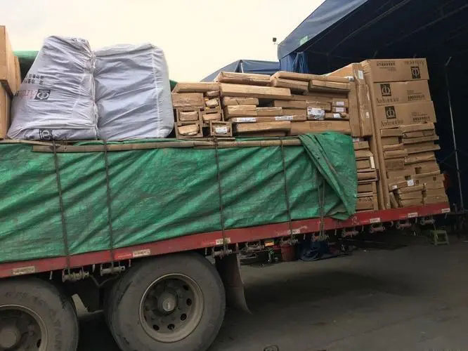 乌兰家具托运